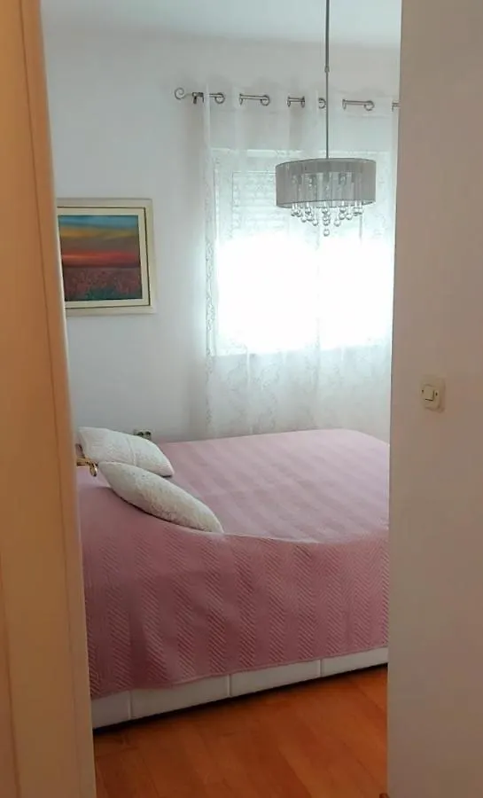 טרוגיר Apartment Vanja